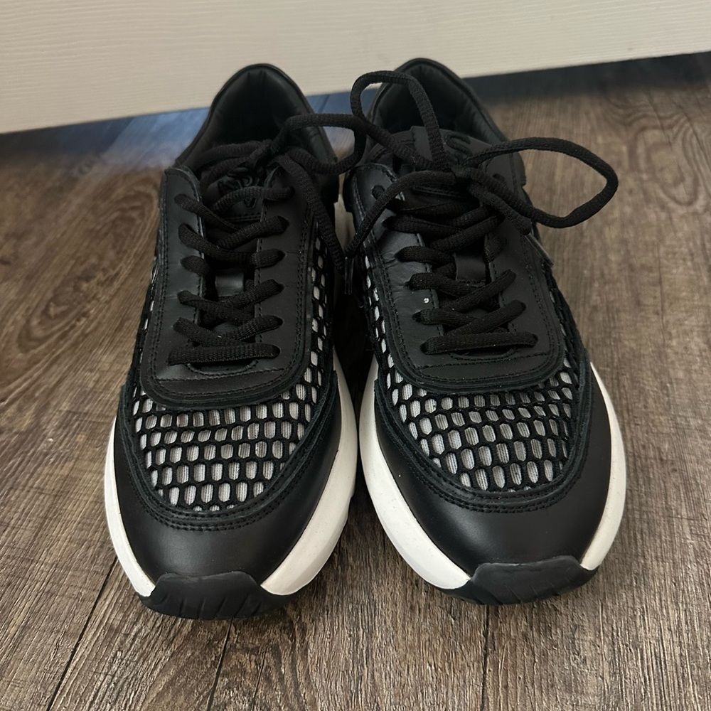 Stuart Weitzman Glide Mesh Sneakers Size 9 - image 3